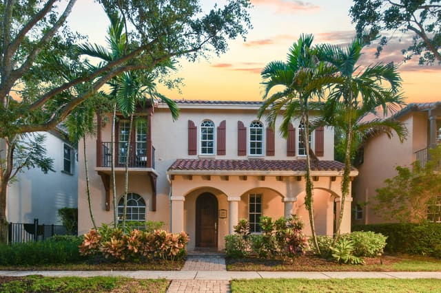 108 Santiago Drive, Jupiter, FL 33458