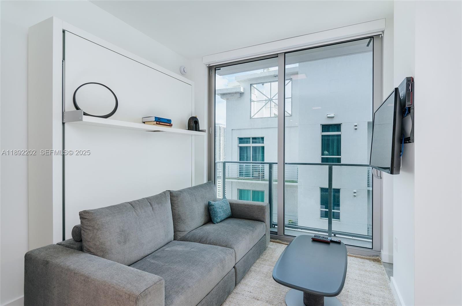 227 NE 2nd Street 2508, Miami, FL 33132 photo 4