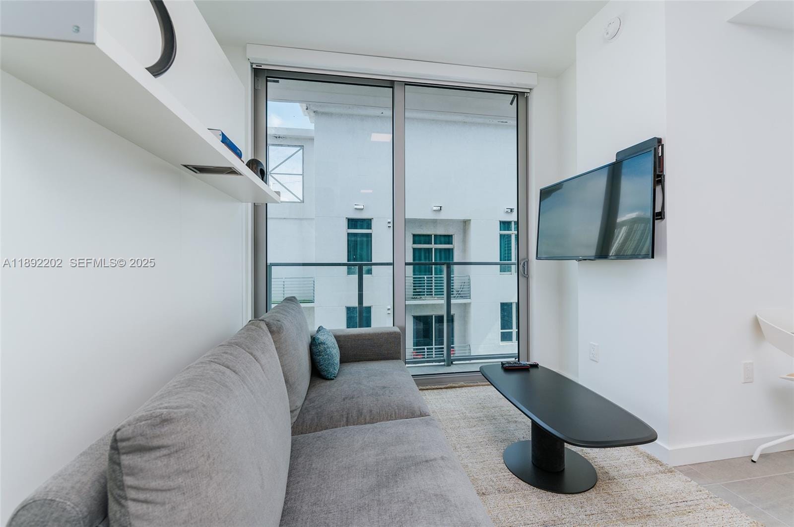 227 NE 2nd Street 2508, Miami, FL 33132 photo 5
