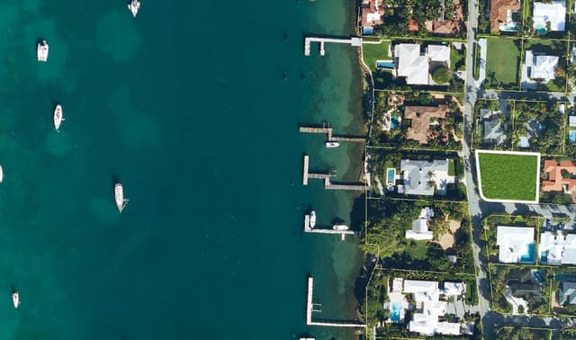 1421 N Lake Way, Palm Beach, FL 33480