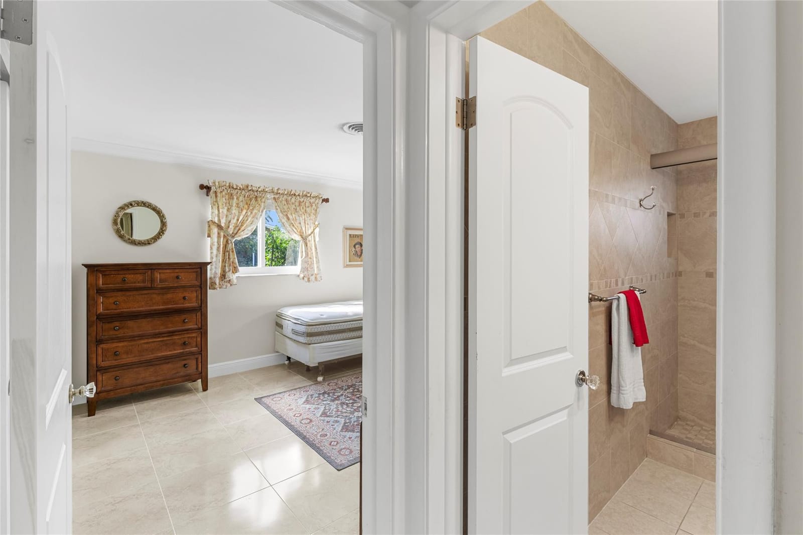 7237 E Tropical Way, Plantation, FL 33317 photo 29