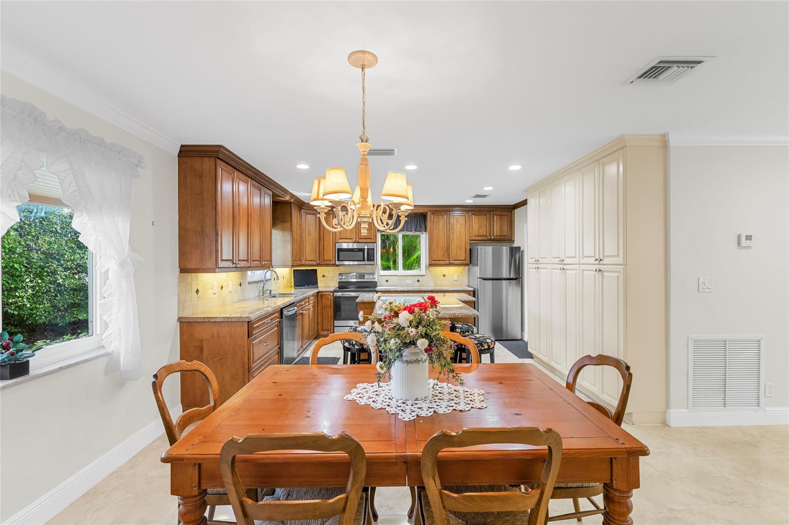 7237 E Tropical Way — photo 8