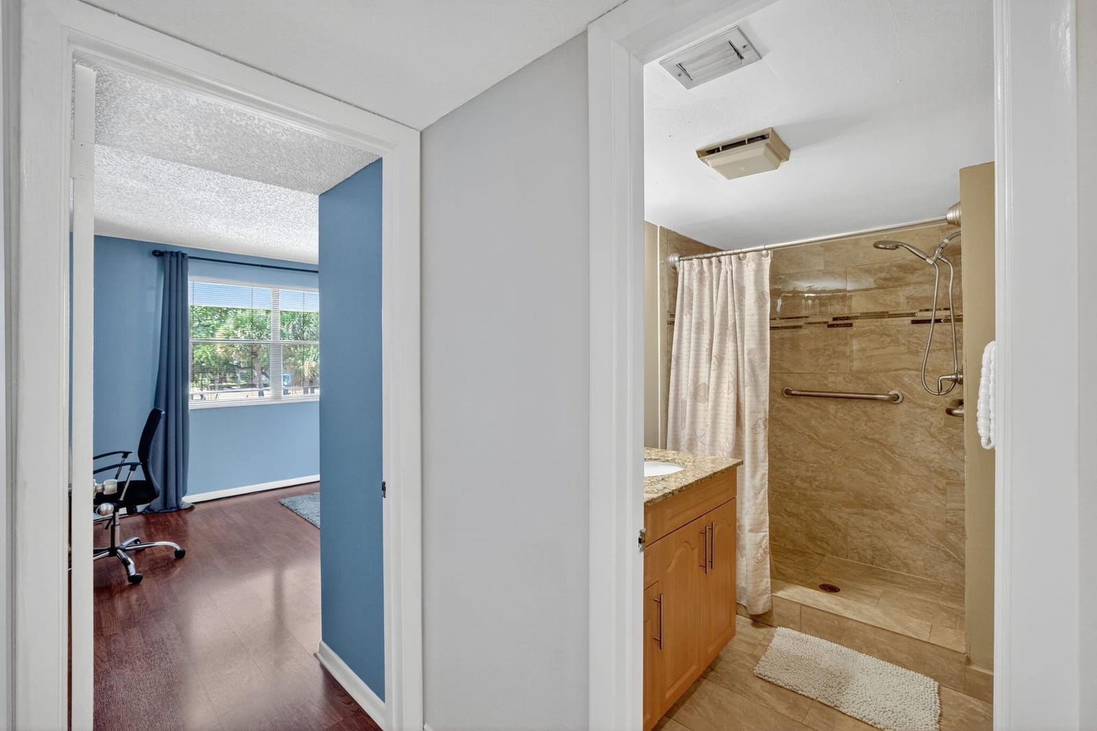 16051 Blatt Boulevard 211, Weston, FL 33326 photo 17