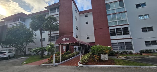 4750 NW 22nd Court 209, sold in Castle Gardens #14, Lauderhill, FL