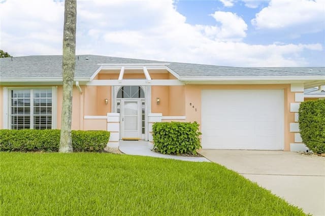 841 Lake Orchid Circle, Vero Beach, FL 32962
