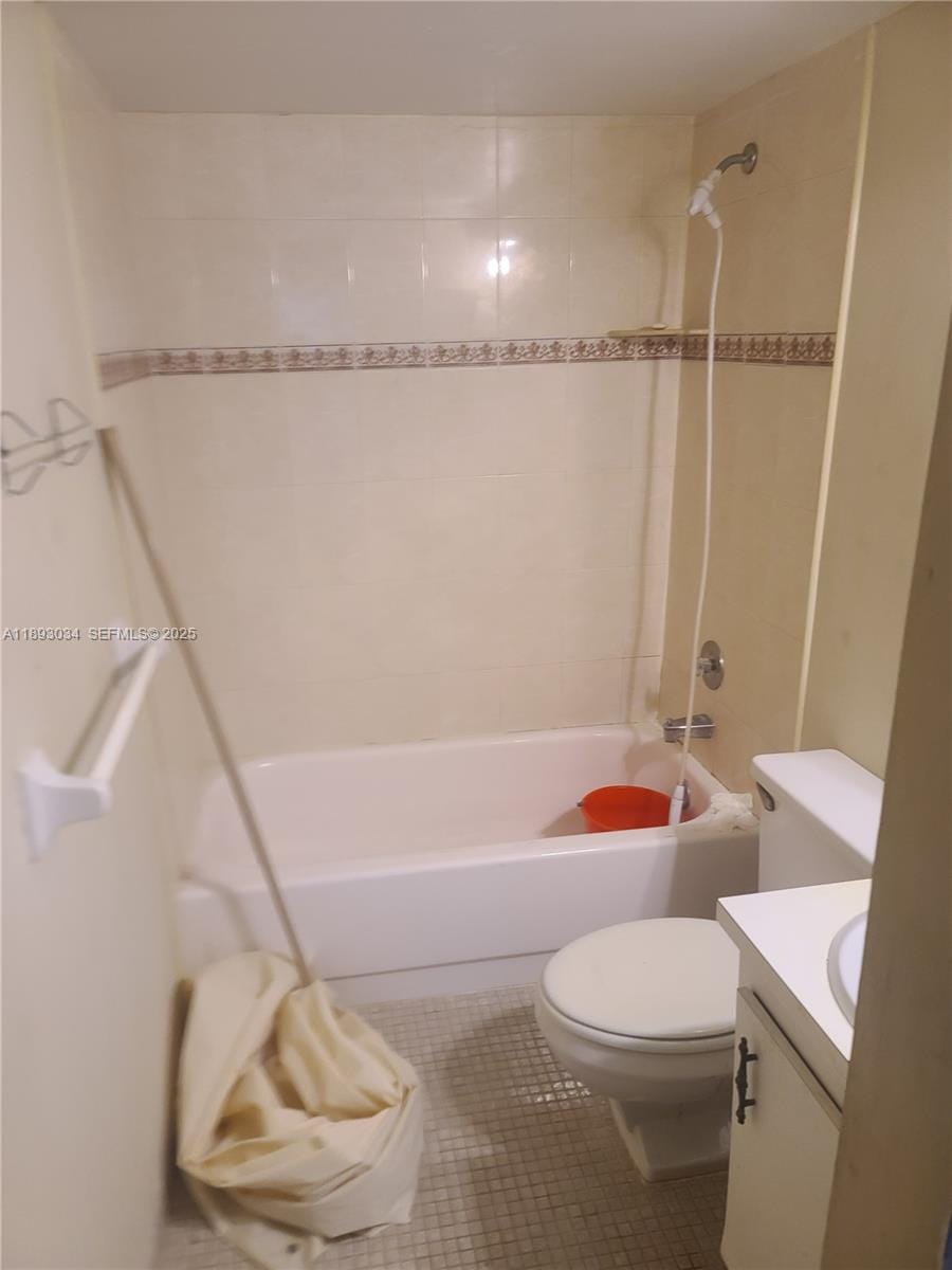 4166 Inverrary Drive 203, Lauderhill, FL 33319 photo 22