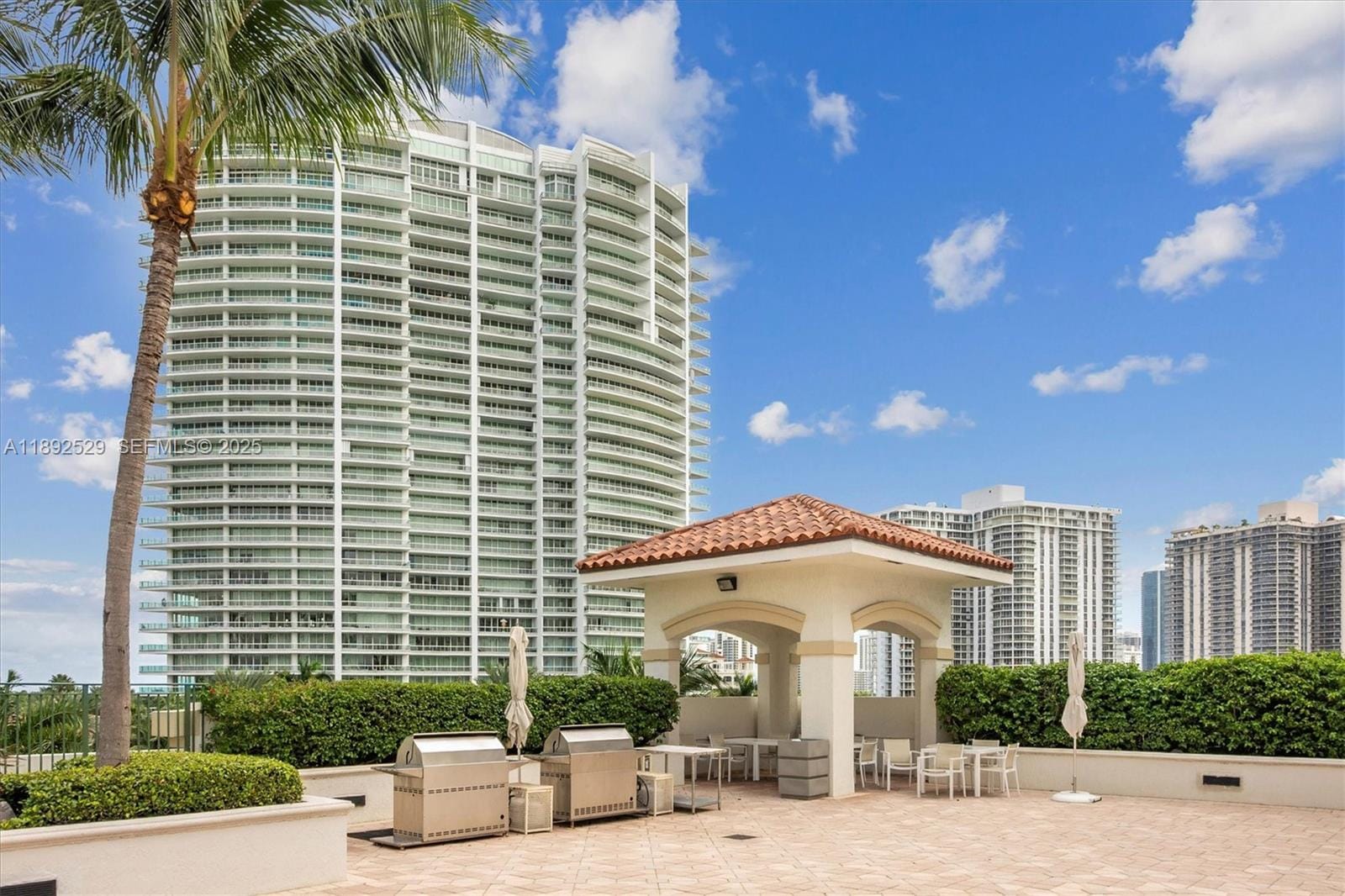 20000 E Country Club Drive PH01 — photo 12