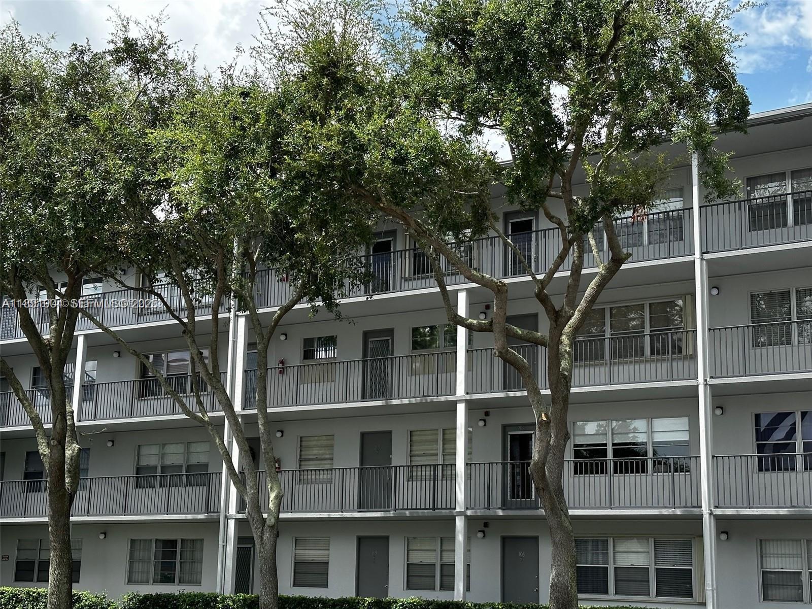 400 SW 134th Way 406F, Pembroke Pines, FL 33027, Pembroke Pines