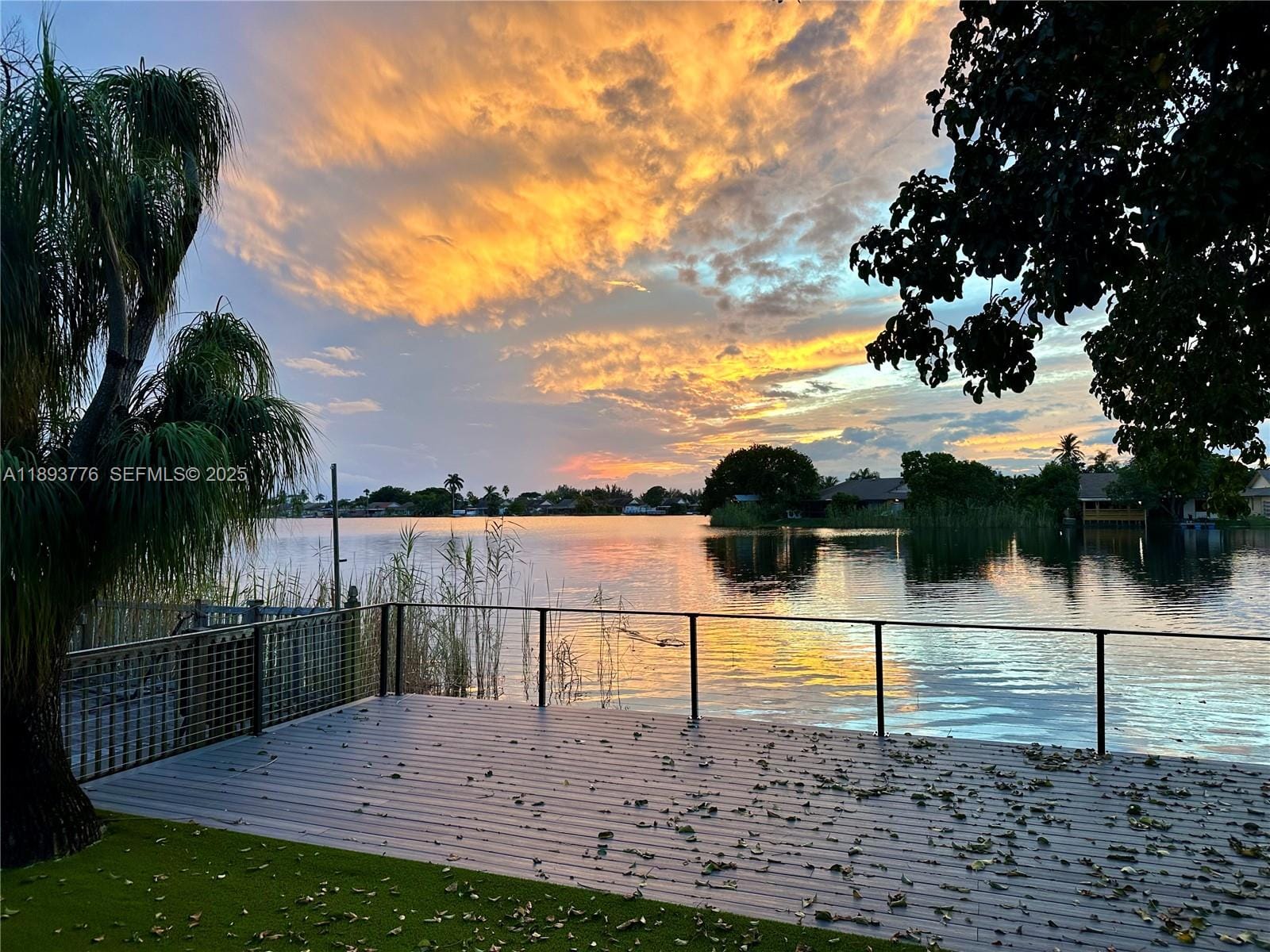 5521 SW 24th Avenue, Dania Beach, FL 33312