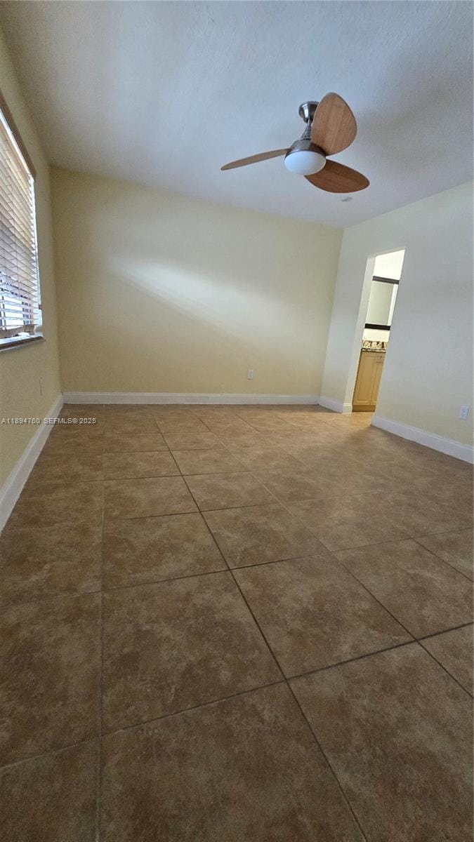 13500 NE 3rd Court 423, North Miami, FL 33161 photo 23