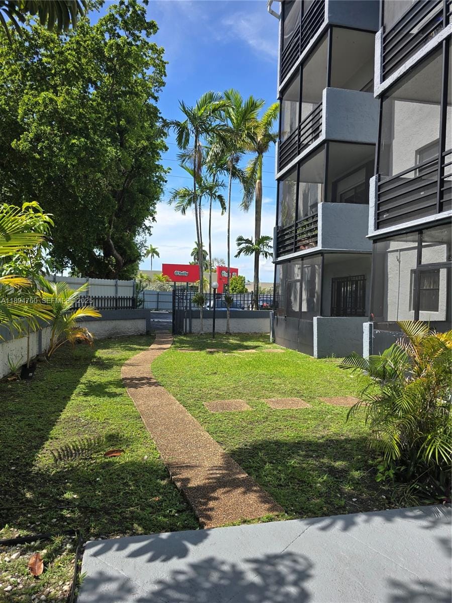 13500 NE 3rd Court 423, North Miami, FL 33161 photo 29