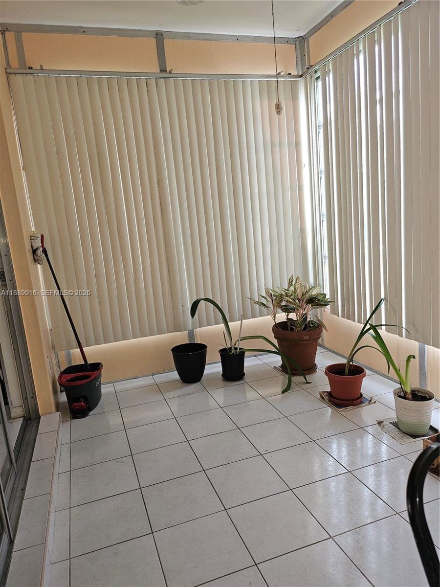 5121 W Oakland Park Boulevard 211 — photo 8
