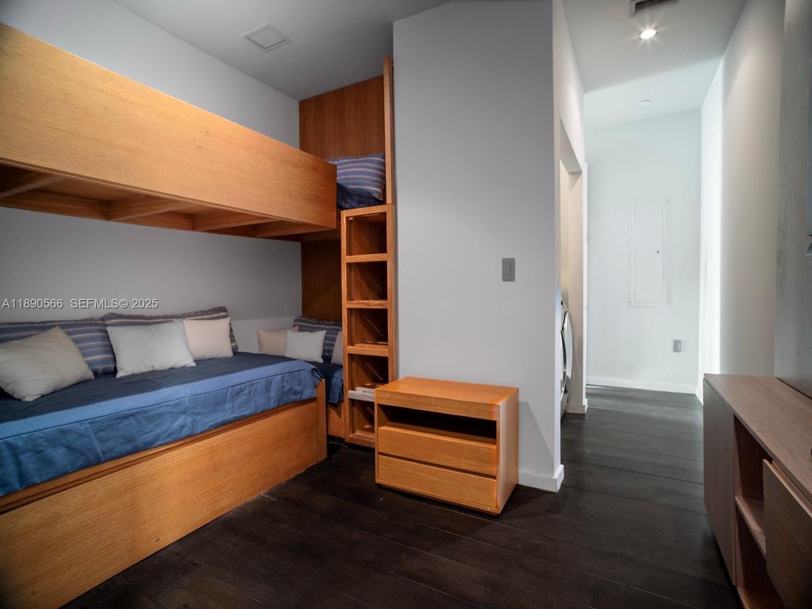 900 Brickell Key Boulevard 2204, Miami, FL 33131 photo 23