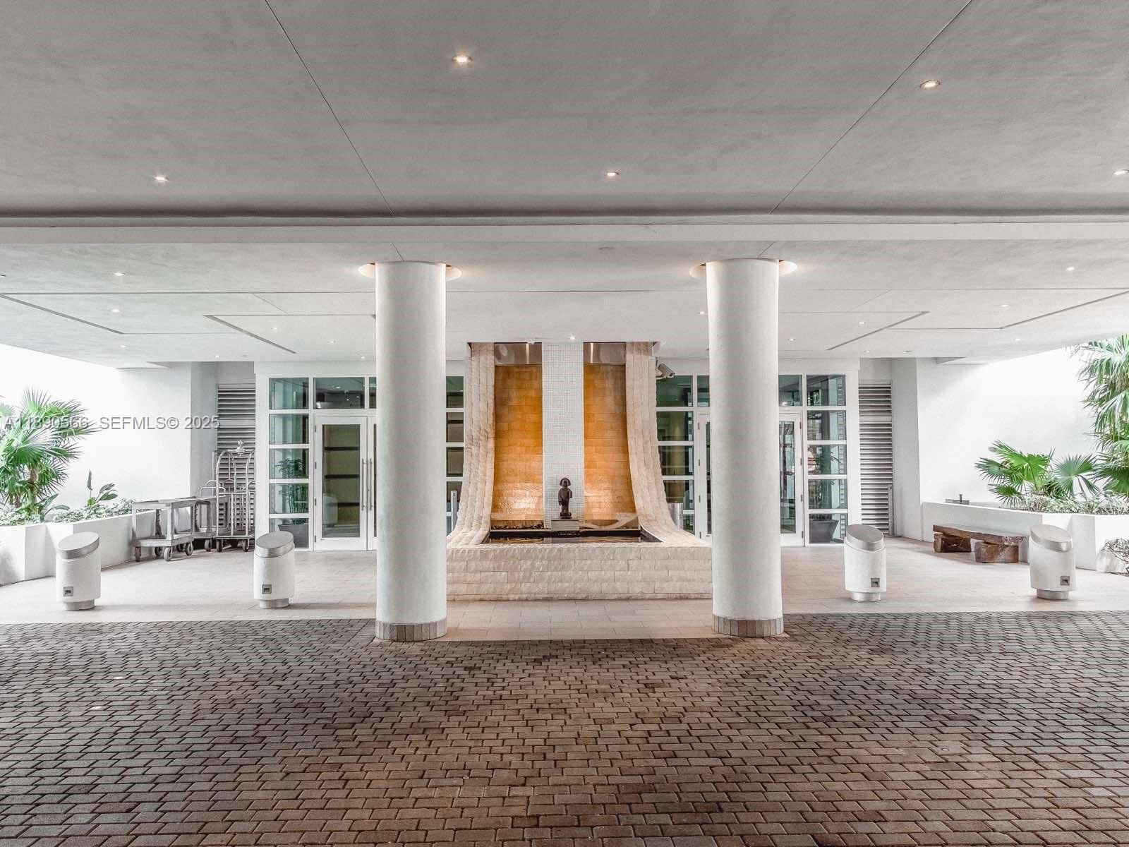 900 Brickell Key Boulevard 2204, Miami, FL 33131 photo 30