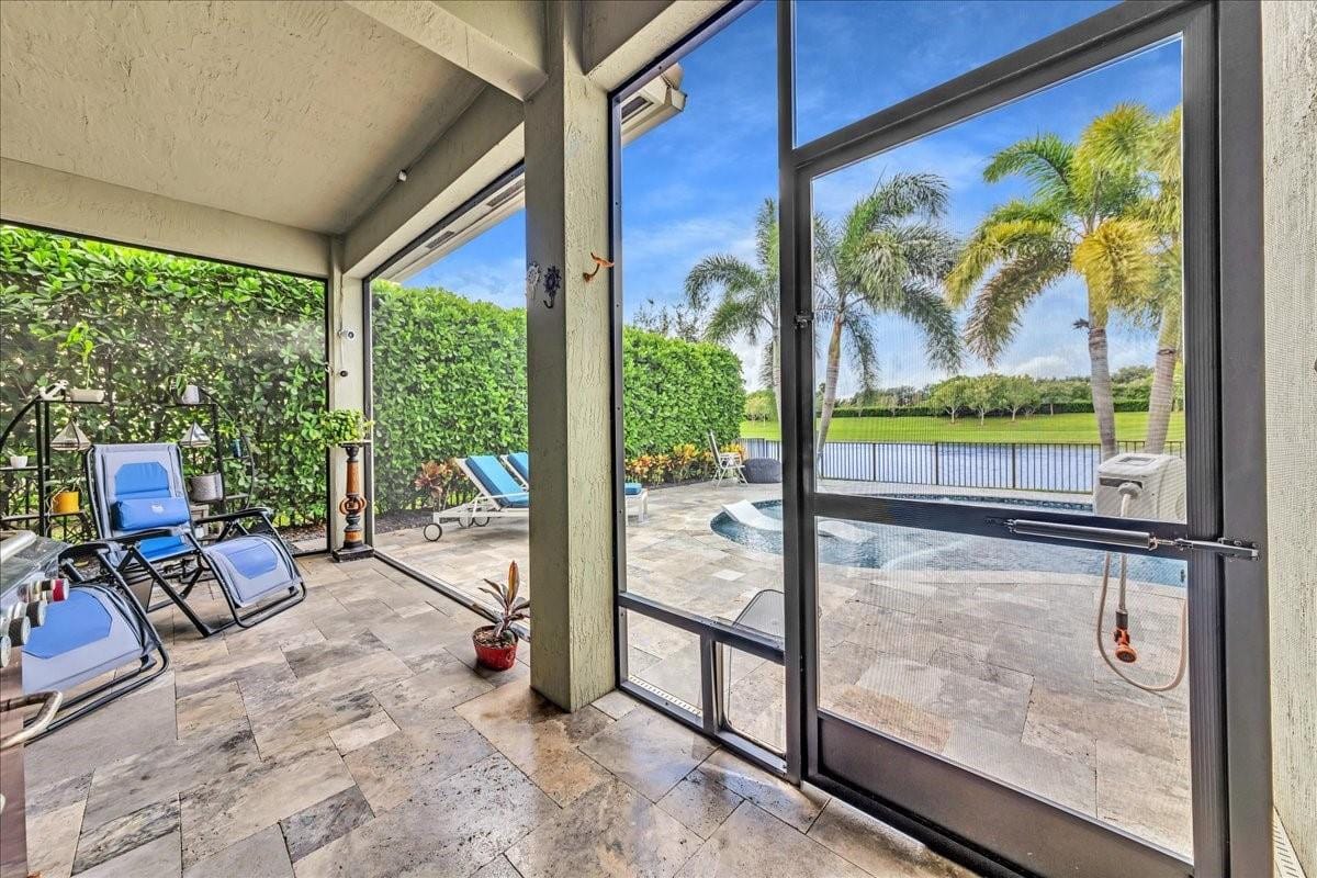 9880 S Miralago Way, Parkland, FL 33076 photo 11
