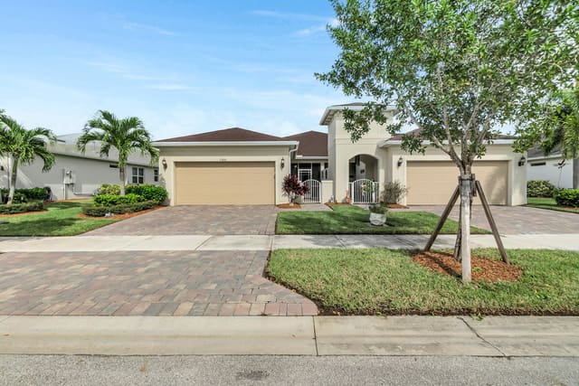 12851 SW Gingerline Drive, Port St. Lucie, FL 34987