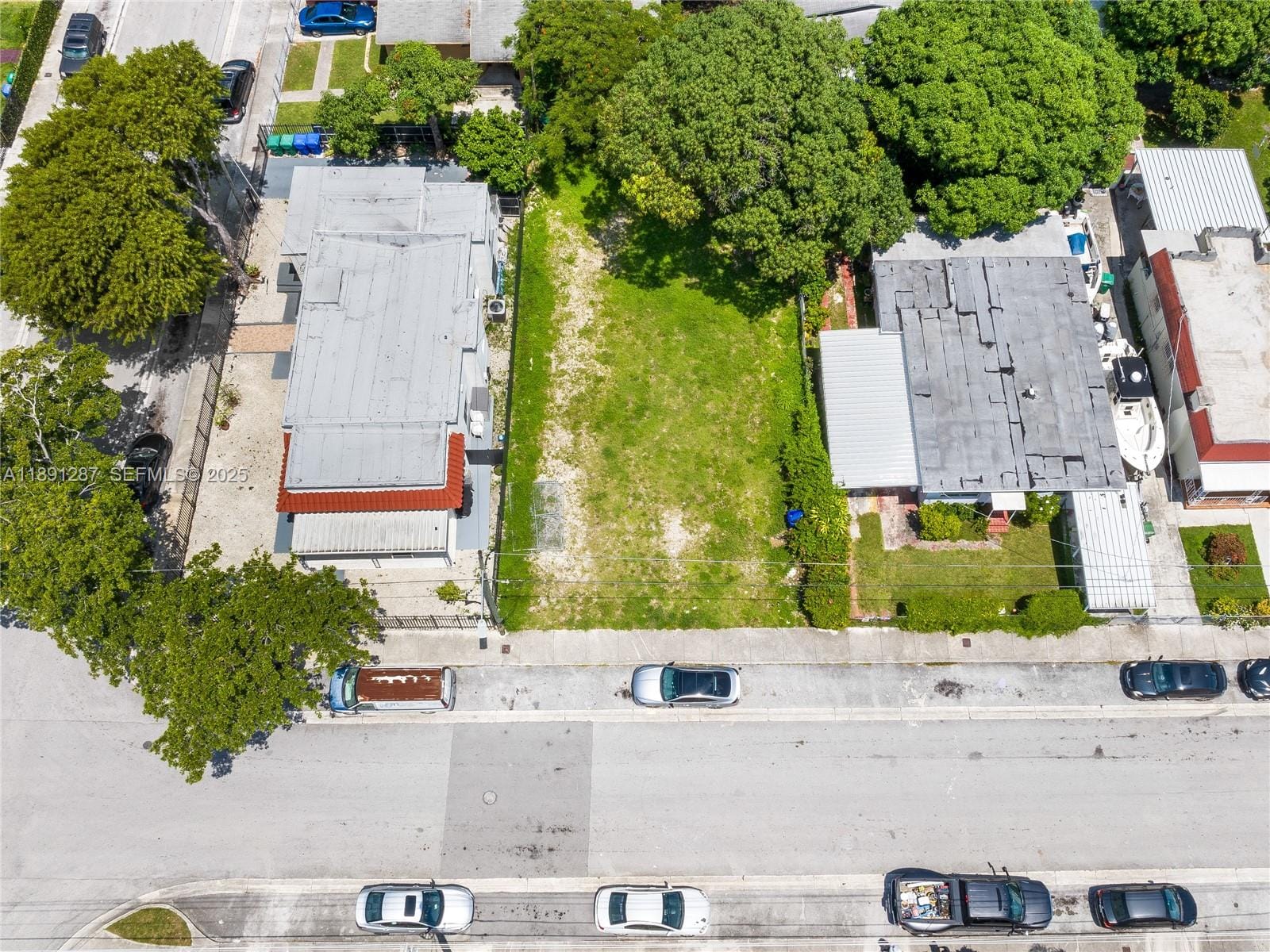 1881 NW 4th Street — photo 5