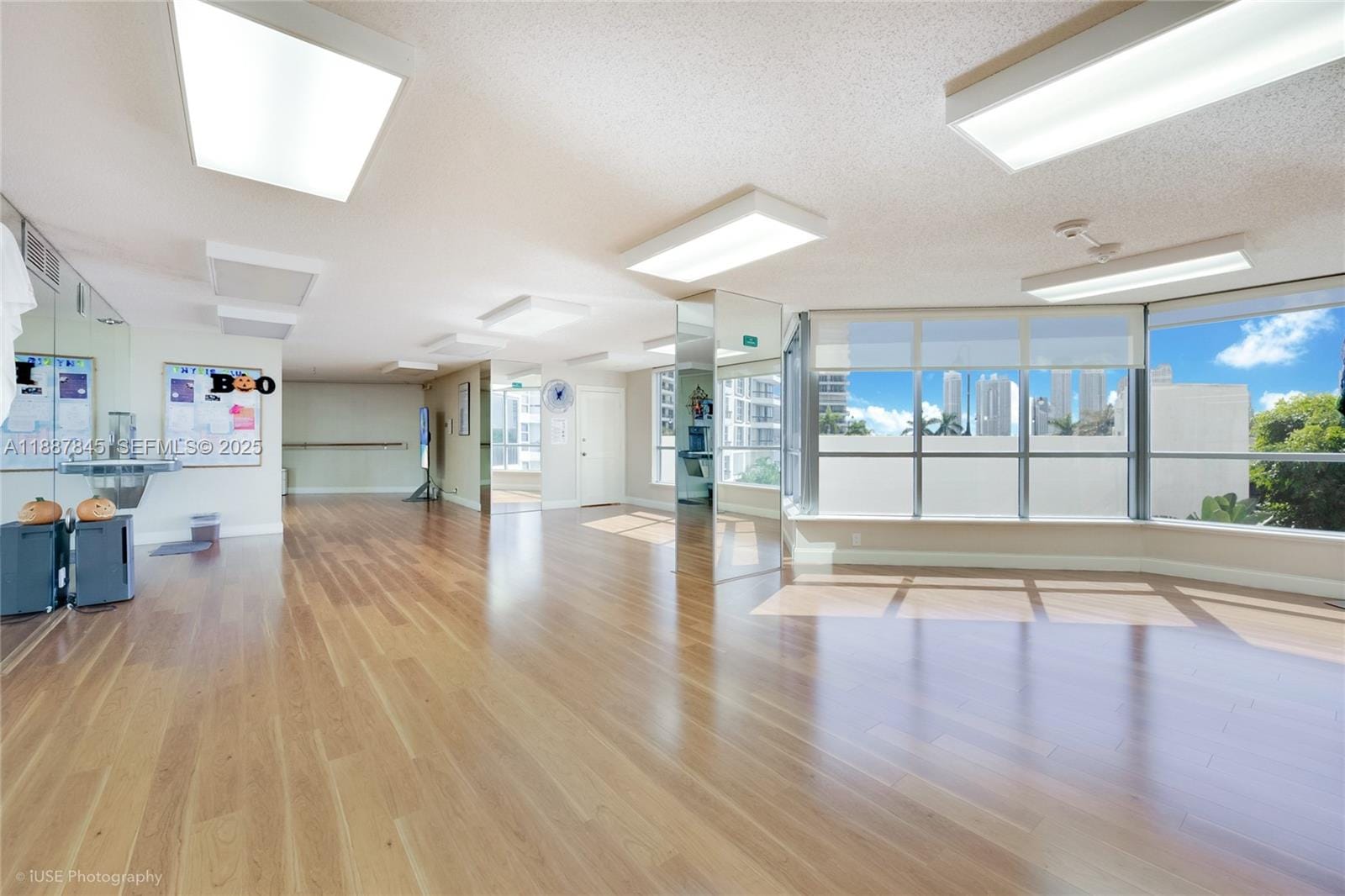 3530 Mystic Pointe Drive 101, Aventura, FL 33180 photo 19