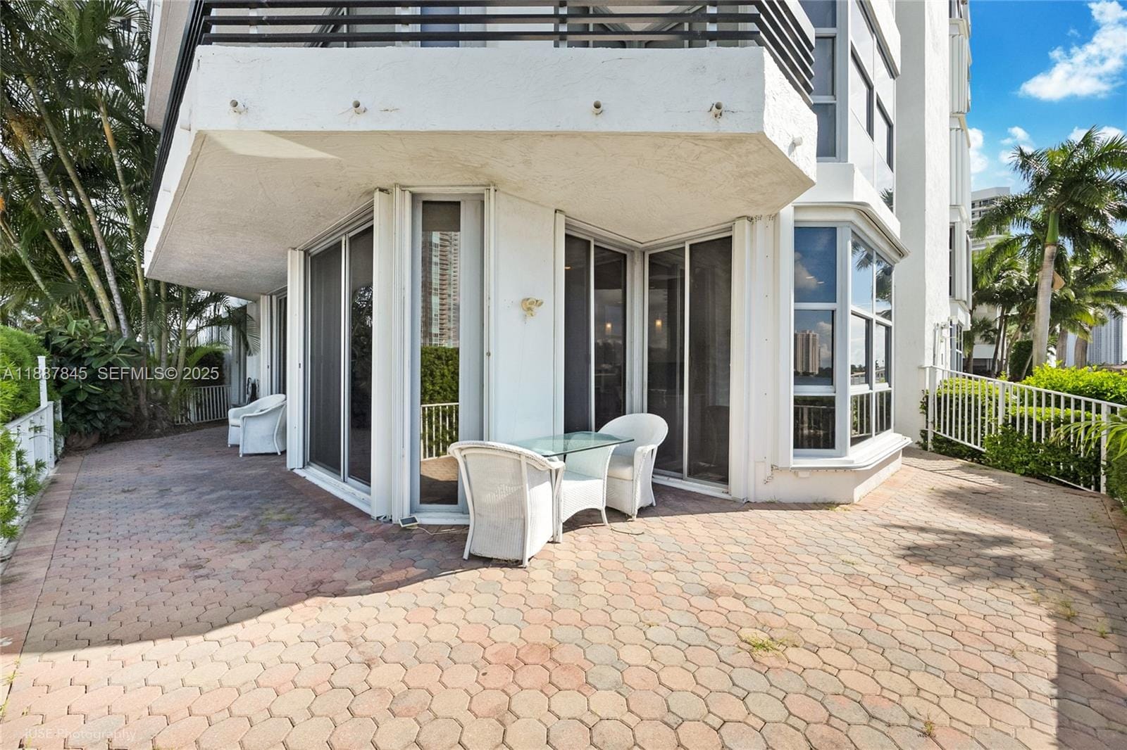 3530 Mystic Pointe Drive 101, Aventura, FL 33180 photo 10