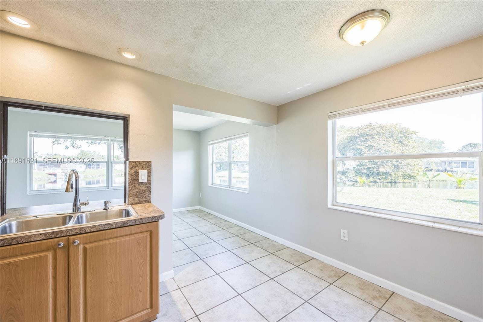 6901 NW 28th Street — photo 3