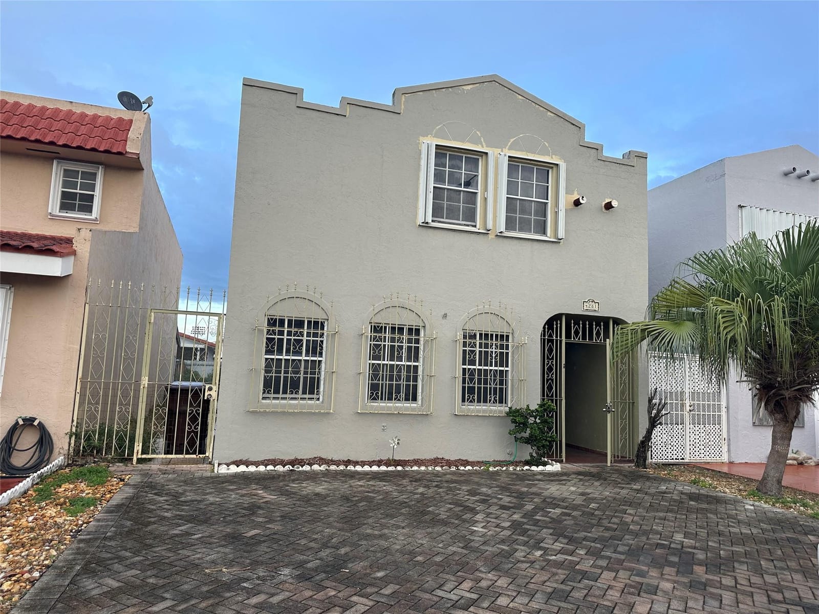 4281 W 10th Court, Hialeah, FL 33012 photo 4