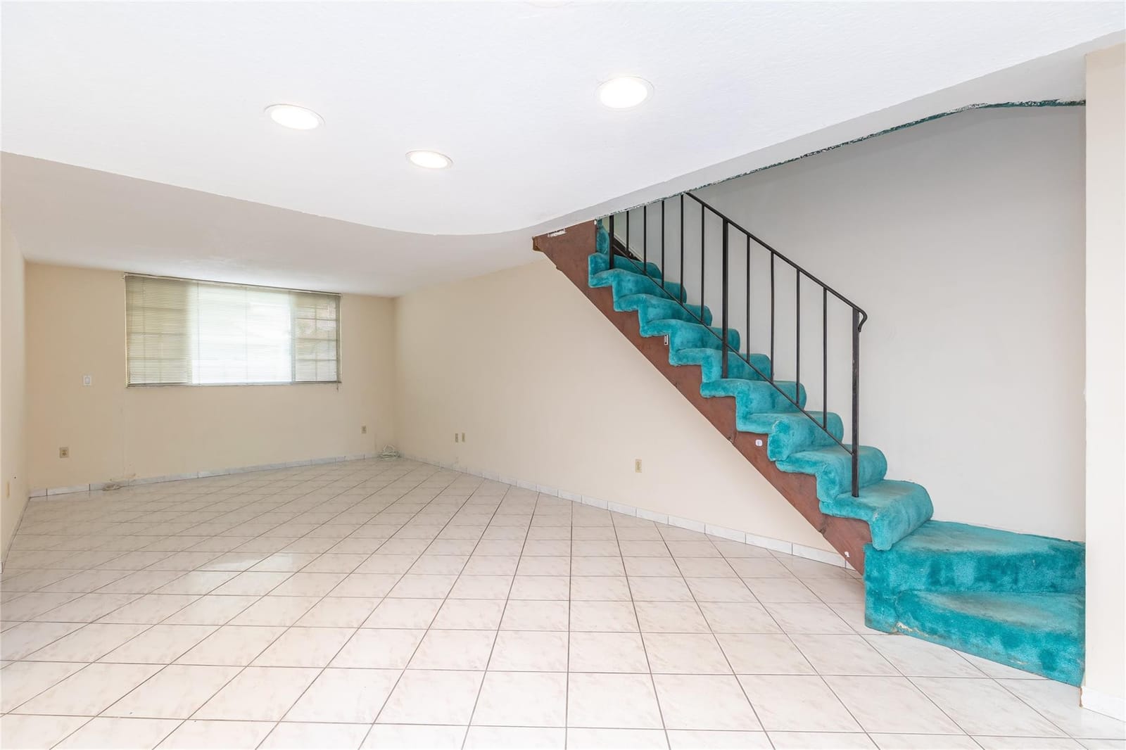 4281 W 10th Court, Hialeah, FL 33012 photo 6