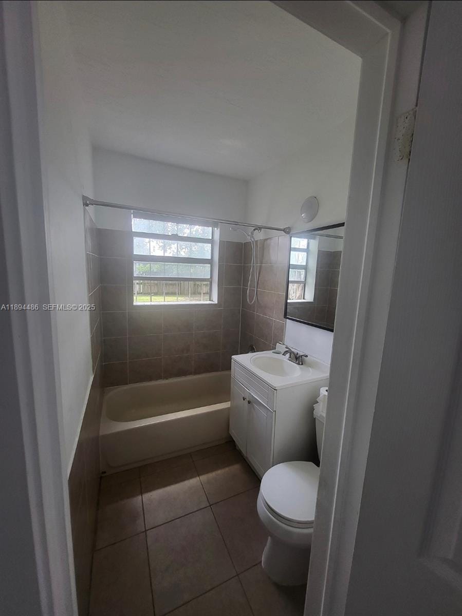 1402 NW 13th Court — photo 4