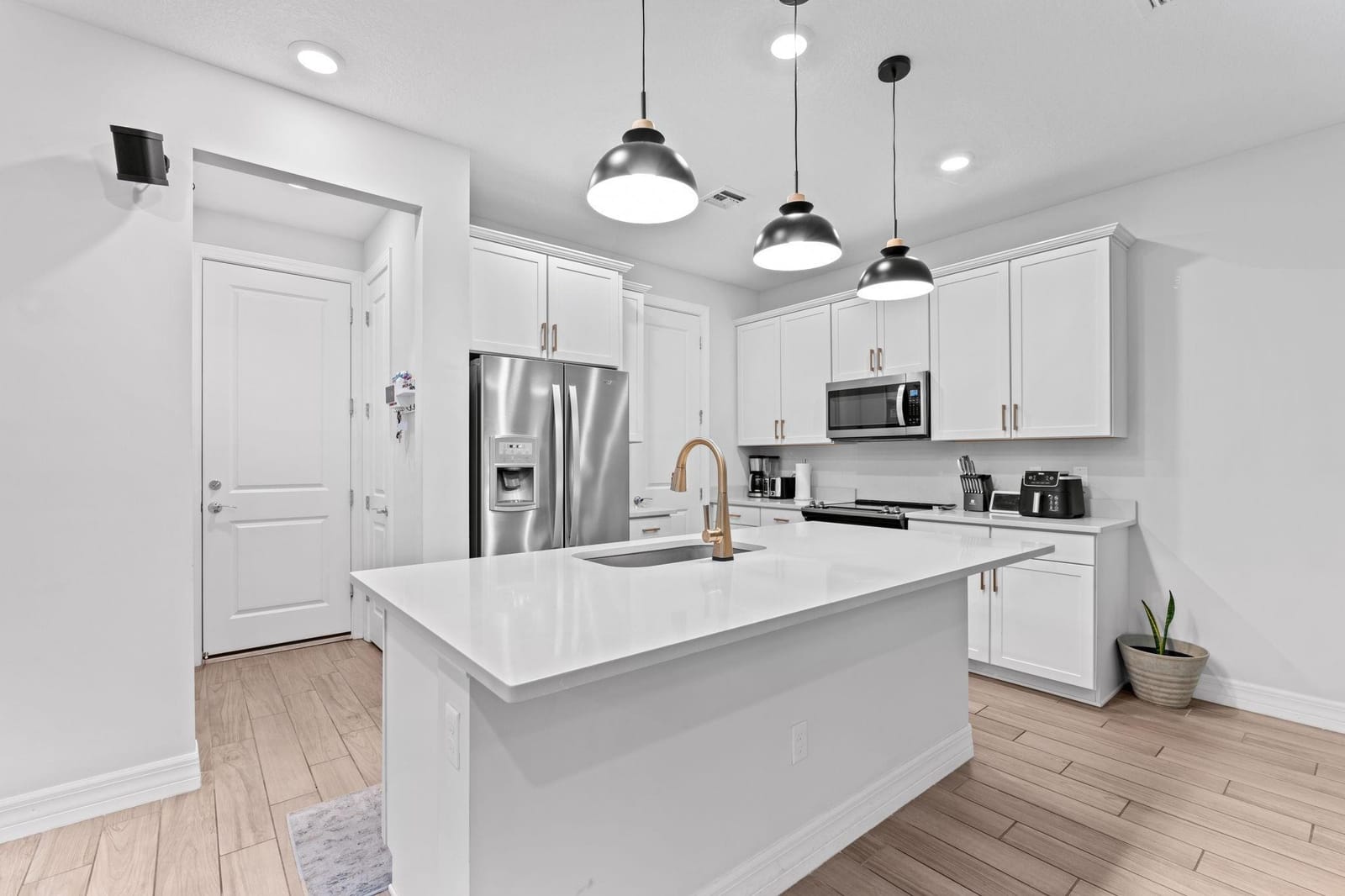 1595 Evergreen Terrace, Hollywood, FL 33021 photo 12