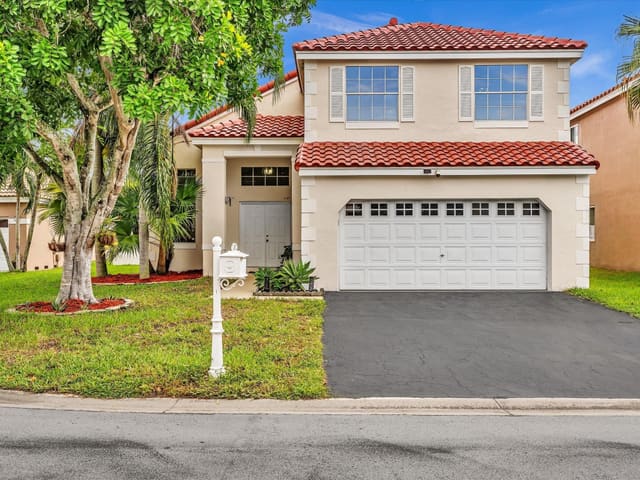 235 Somerset Way, sold in Sector 5 - Prcl 26 142-42, Weston, FL