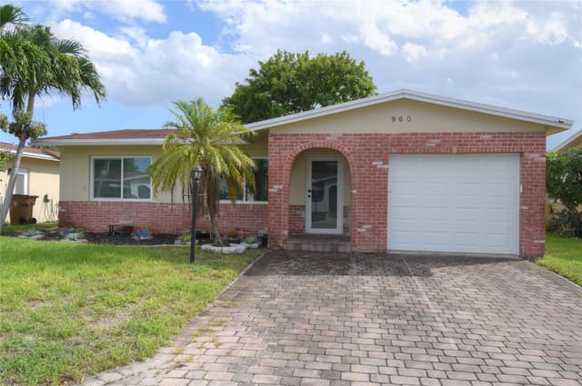 960 NW 49th Street, Deerfield Beach, FL 33064
