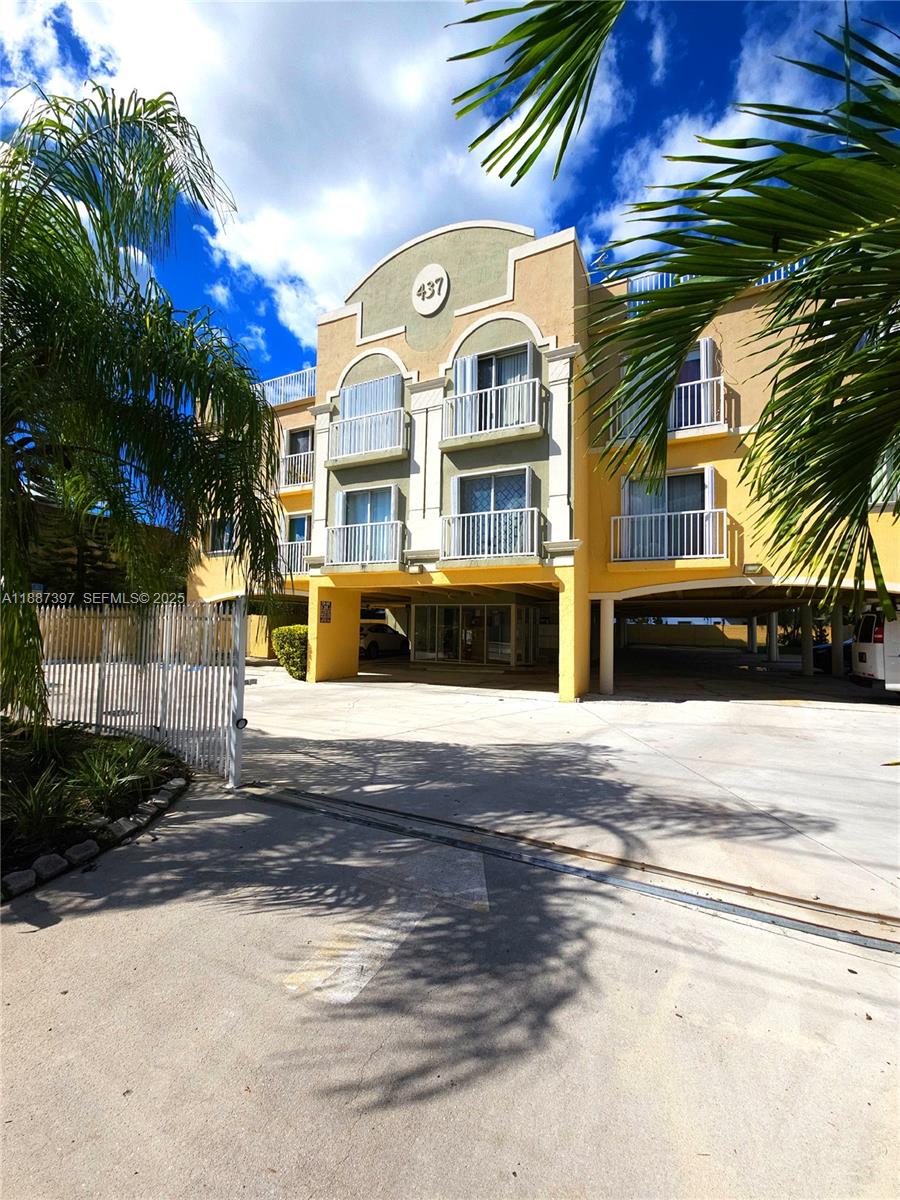 437 SW 7th Street 201, Miami, FL 33130, Miami