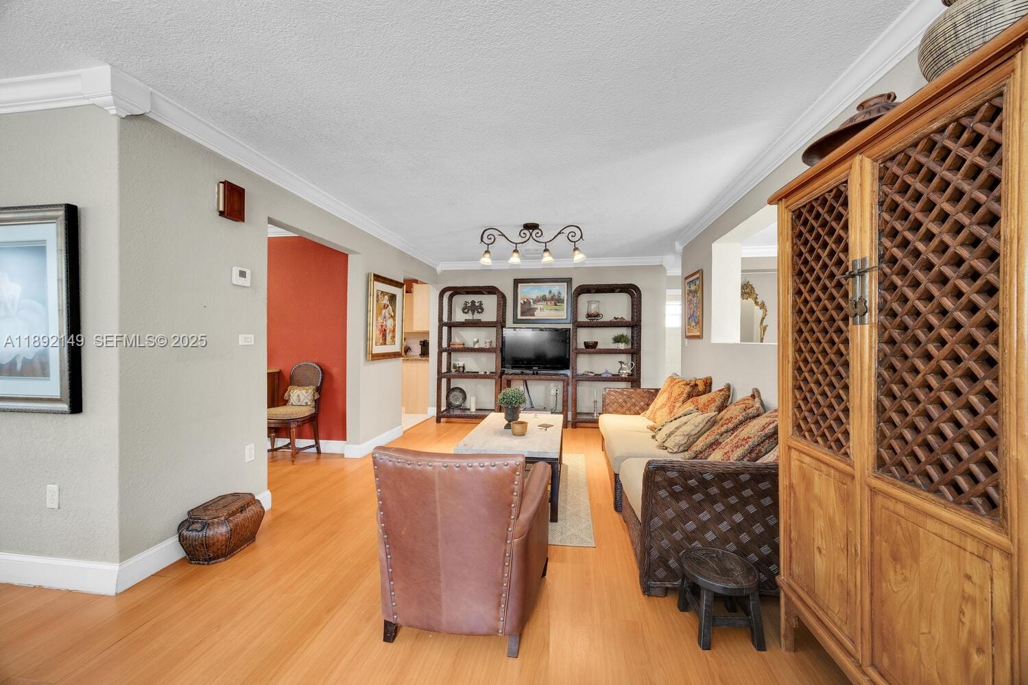 825 El Rado Street — photo 10