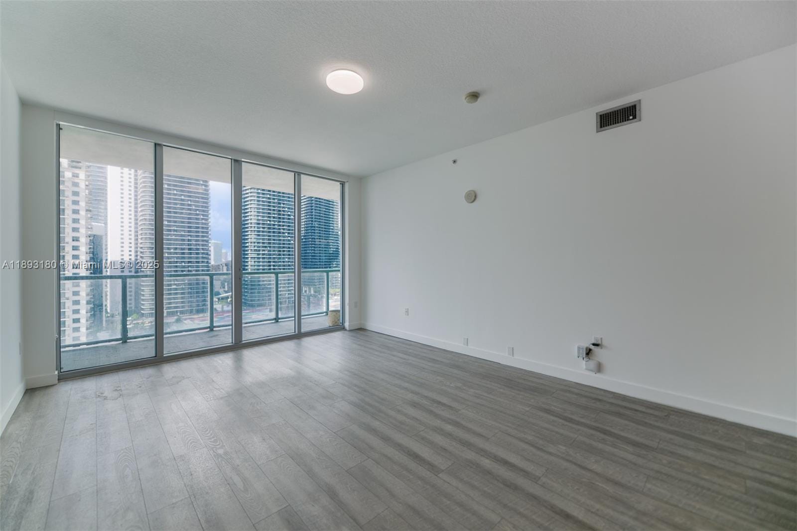 1111 SW 1st Avenue 2624-N, Miami, FL 33130 photo 12