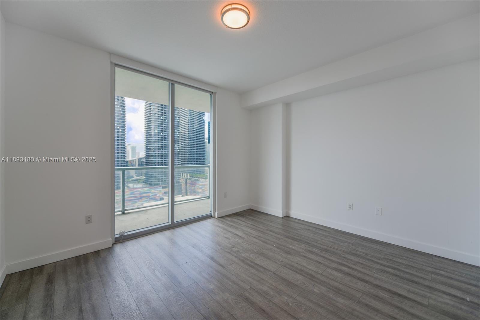 1111 SW 1st Avenue 2624-N, Miami, FL 33130 photo 15