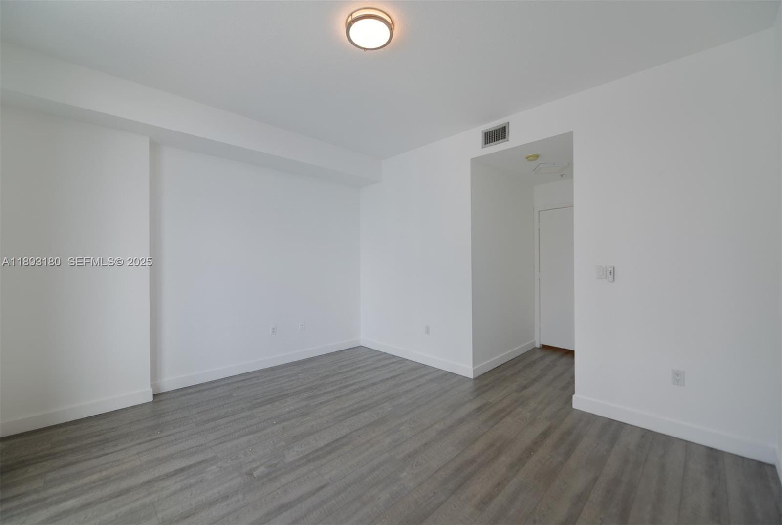 1111 SW 1st Avenue 2624-N, Miami, FL 33130 photo 18