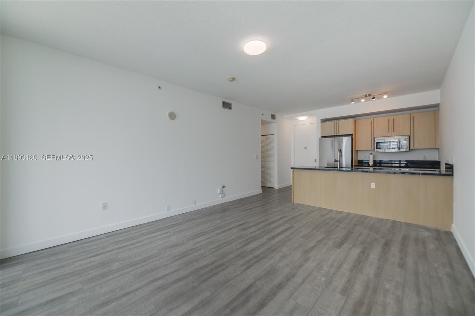 1111 SW 1st Avenue 2624-N, Miami, FL 33130 photo 6
