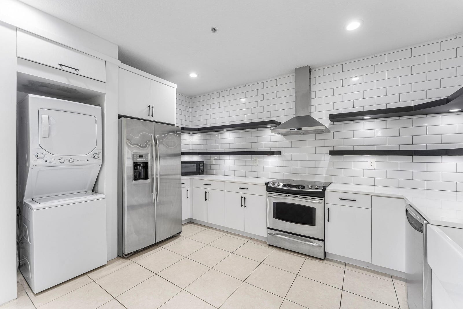 219 N L Street 107 — photo 12