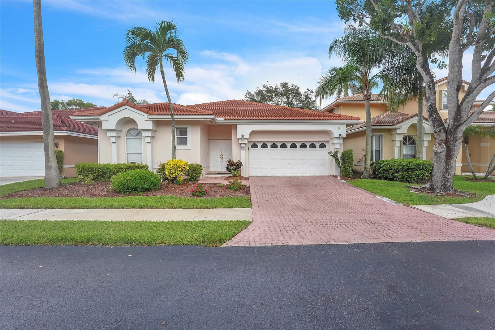7701 Highlands Circle, Margate, FL 33063