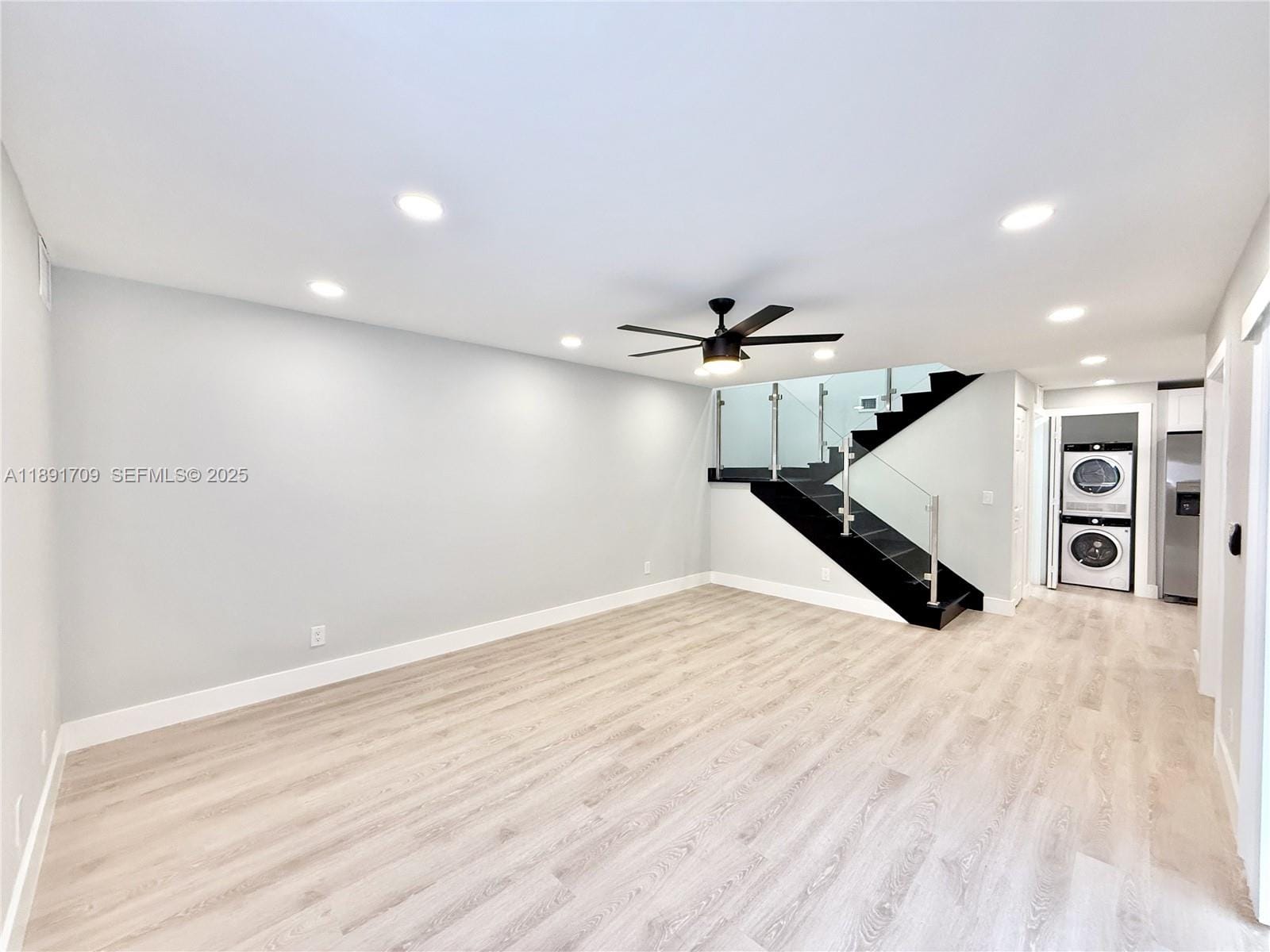 8429 N Coral Circle, North Lauderdale, FL 33068 photo 6