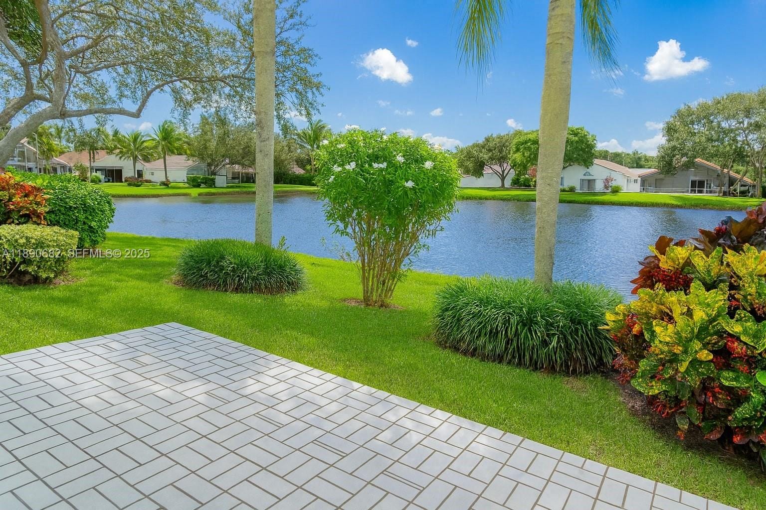 9755 Harbour Lake Circle, Boynton Beach, FL 33437 photo 2