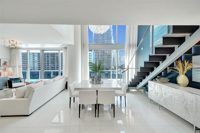 200 Biscayne Boulevard Way 505, Miami, FL 33131