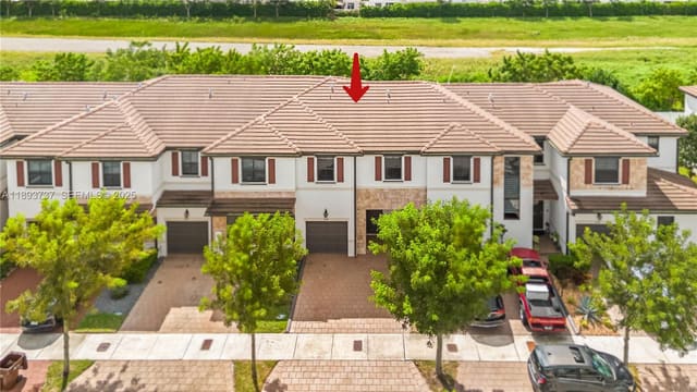 3354 W 100th Terrace, Hialeah, FL 33018