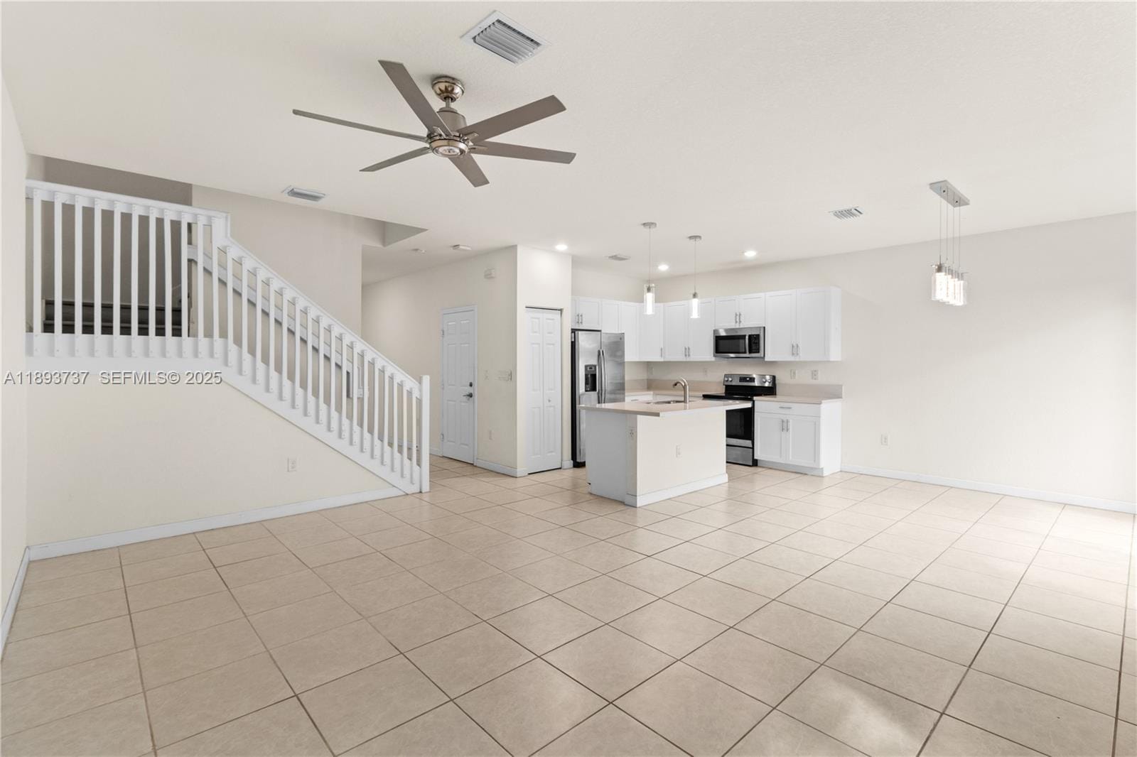 3354 W 100th Terrace, Hialeah, FL 33018 photo 5