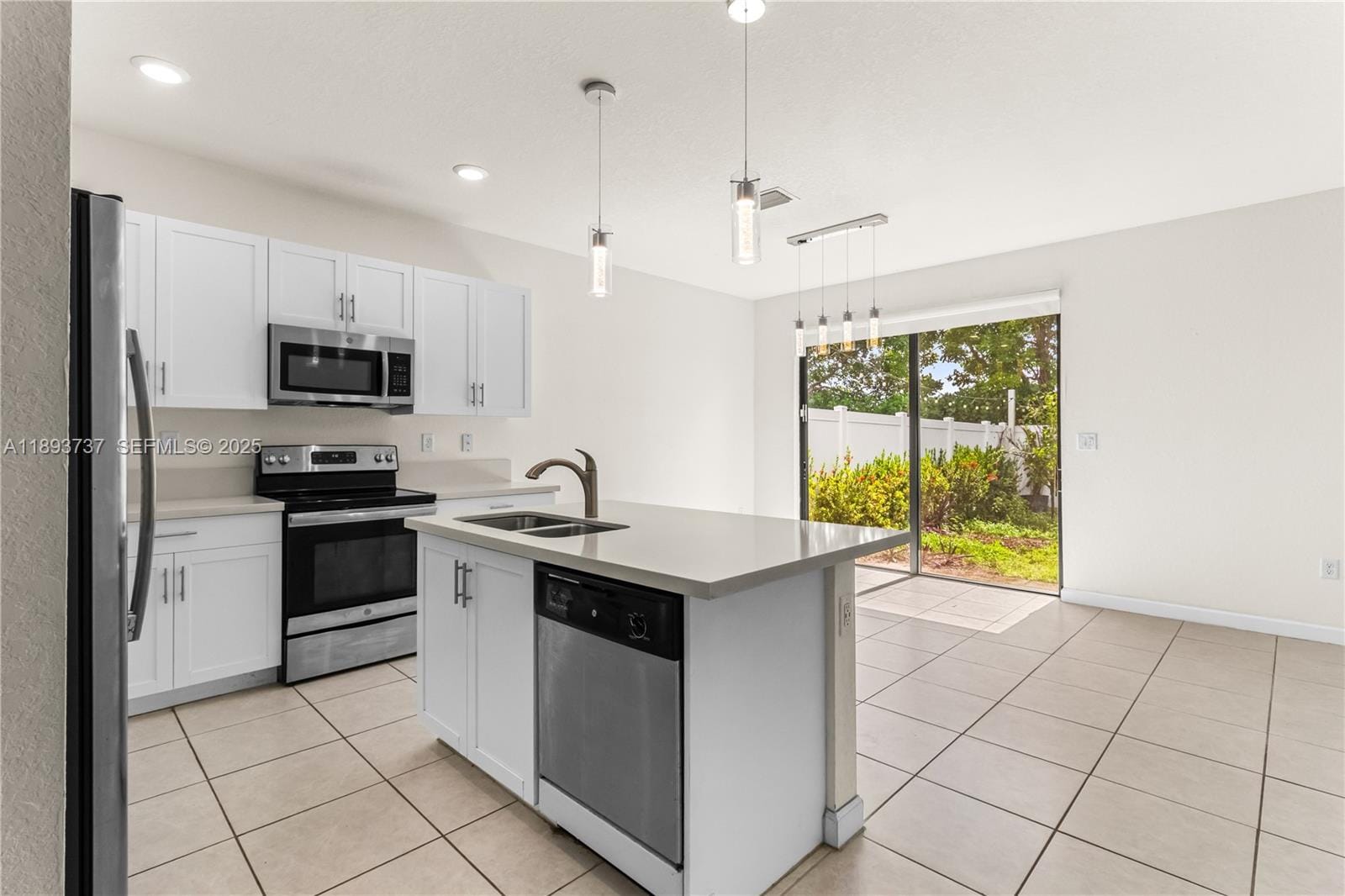 3354 W 100th Terrace, Hialeah, FL 33018 photo 6