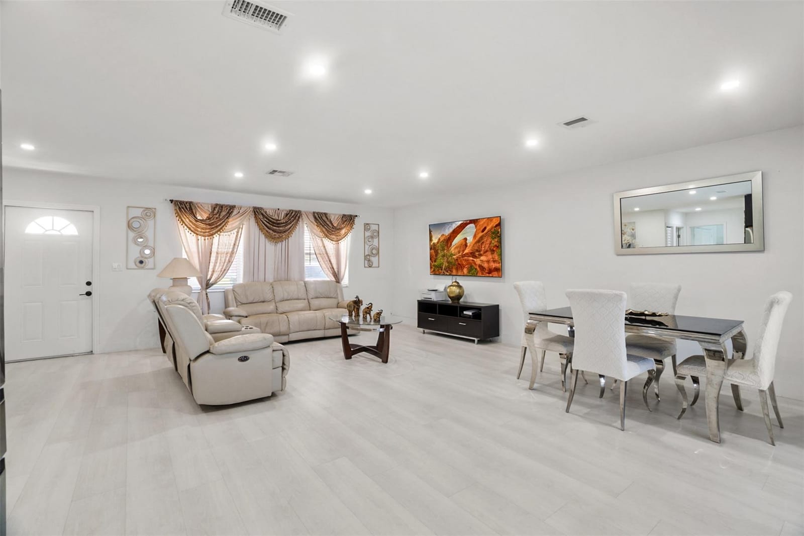 6613 Dahlia Drive, Miramar, FL 33023 photo 13