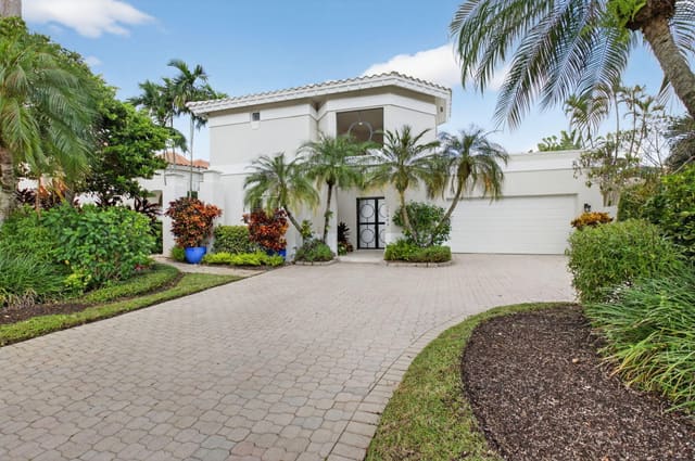 17069 Royal Cove Way, sold in Royal Palm Cove, Boca Raton, FL