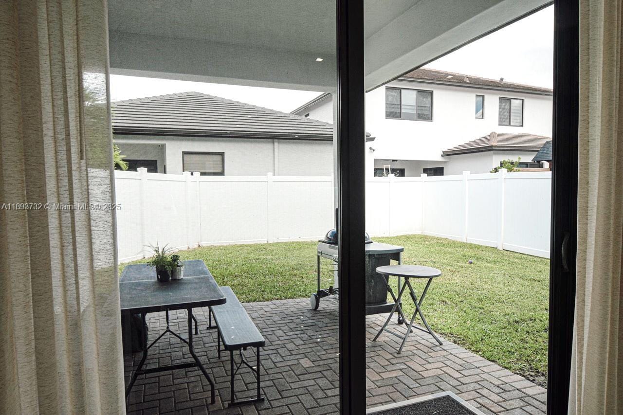 8137 NW 46th Terrace, Doral, FL 33166 photo 12