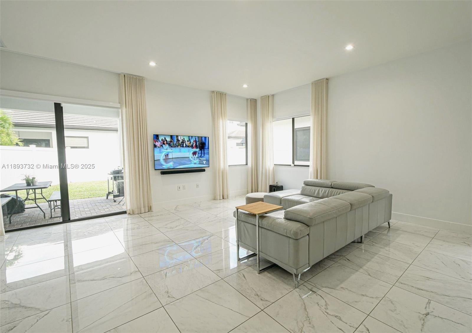8137 NW 46th Terrace, Doral, FL 33166 photo 7
