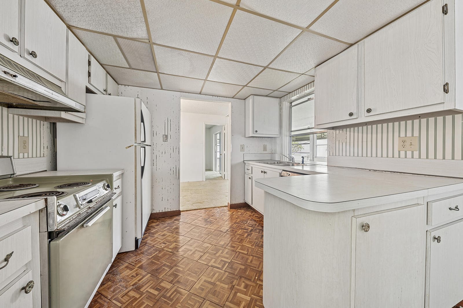 703 SW 18th Street, Boynton Beach, FL 33426 photo 6