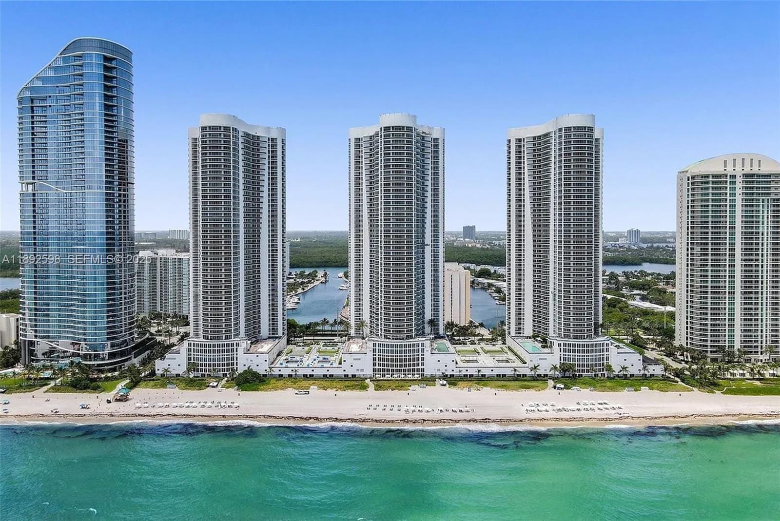 16001 Collins Avenue 3705 — photo 2